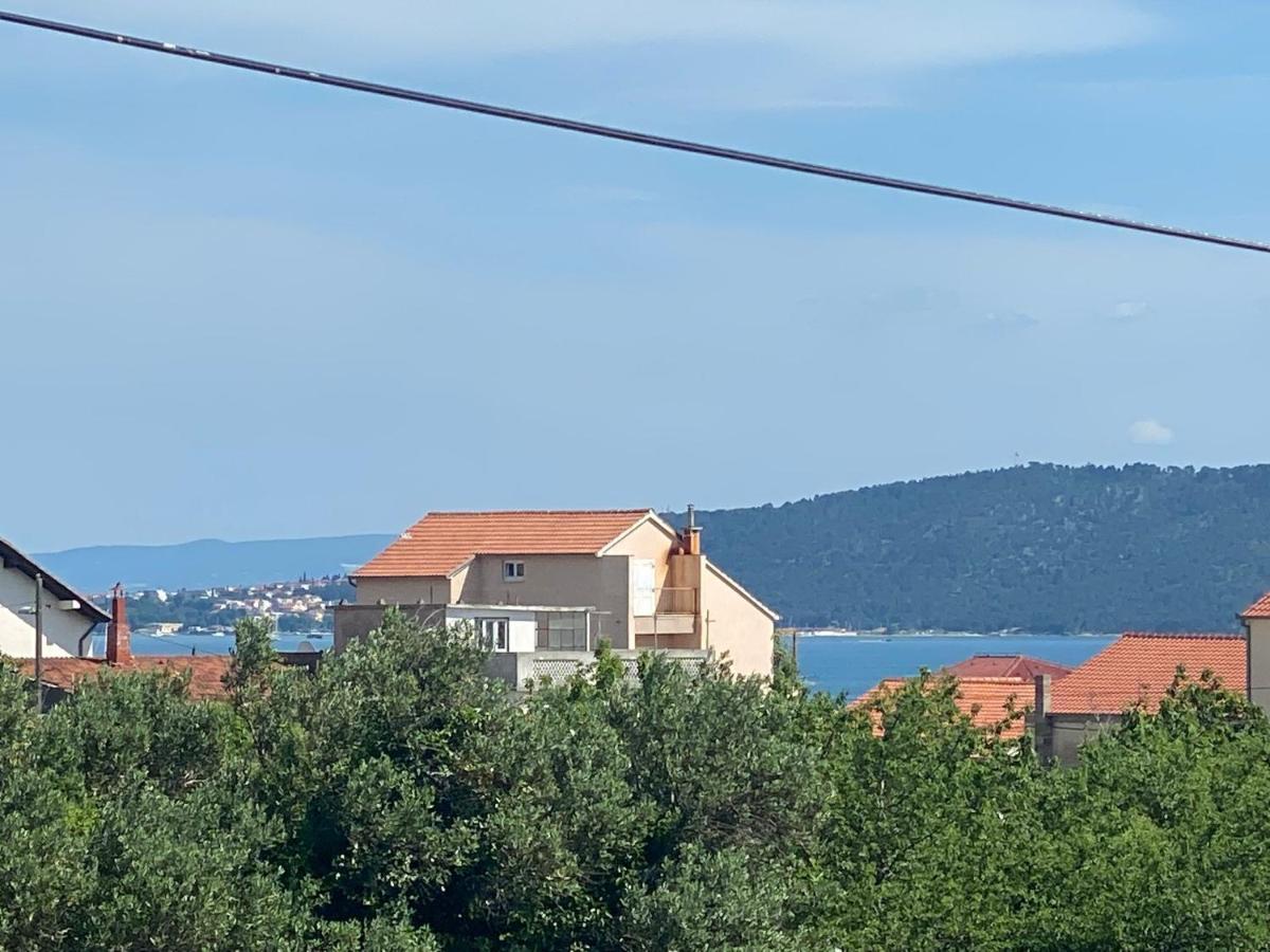 Apartment Milena Kastela Mit Whirlpool ภายนอก รูปภาพ