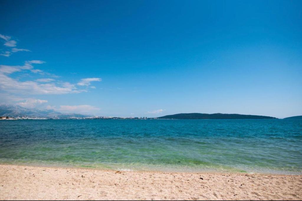 Apartment Milena Kastela Mit Whirlpool ภายนอก รูปภาพ